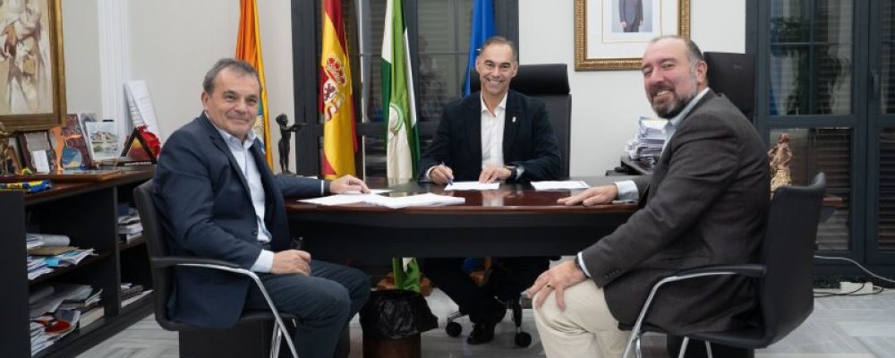 El Ayuntamiento impulsa un Plan Estratégico de Comercio para cuatro años junto al Centro Comercial Abierto de Benalmádena