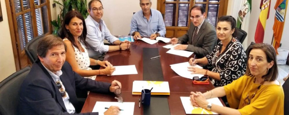 BENALMÁDENA SIENTA LAS BASES PARA LA CREACIÓN DE COMUNIDADES DE ENERGÍAS RENOVABLES