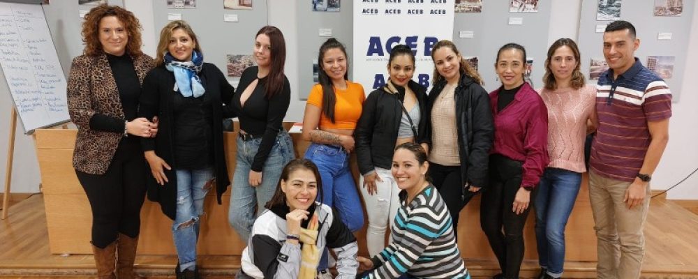 LA SEDE DE ACEB-ACCAB ACOGE UN CURSO DE CAMARERA DE PISOS, DEL PROGRAMA INCORPORA DE FUNDACIÓN LA CAIXA