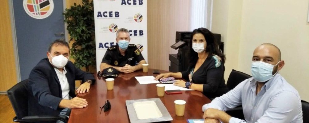 LOS RESPONSABLES DE ACEB Y ACCAB MANTIENEN UN ENCUENTRO CON EL COMISARIO DE BENALMÁDENA Y TORREMOLINOS