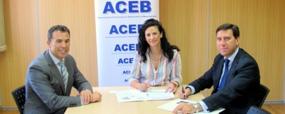 LA ACEB FIRMA UN ACUERDO DE COLABORACIÓN CON LA CAIXA