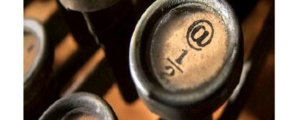 CHARLA PRÁCTICA GRATUITA «5 CLAVES PARA ESCRIBIR CON CLARIDAD»