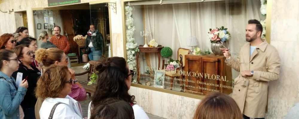 EL TALLER PRÁCTICO DE ESCAPARATISMO DESARROLLADO EN EL CCA DE BENALMÁDENA CONGREGA A UNA TREINTENA DE PARTICIPANTES